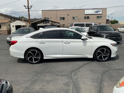 Platinum White Pearl 2020 Honda Accord Sport 1.5T