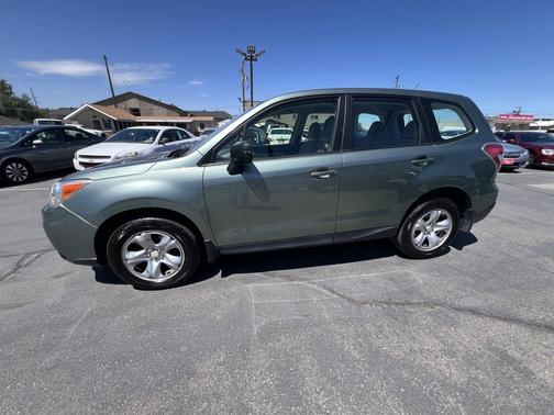 Jasmine Green Metallic 2014 Subaru Forester 2.5i