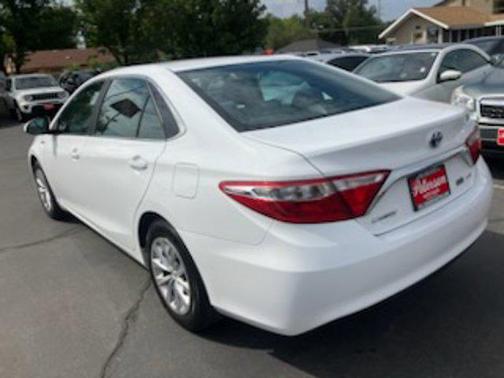 2016 Toyota Camry Hybrid LE