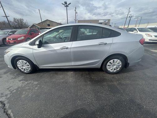 2018 Chevrolet Cruze LS