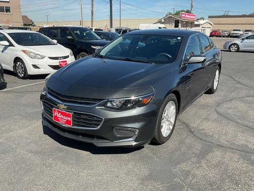 Nightfall Gray Metallic 2017 Chevrolet Malibu 1LT