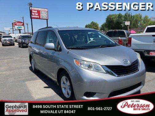 2012 Toyota Sienna LE