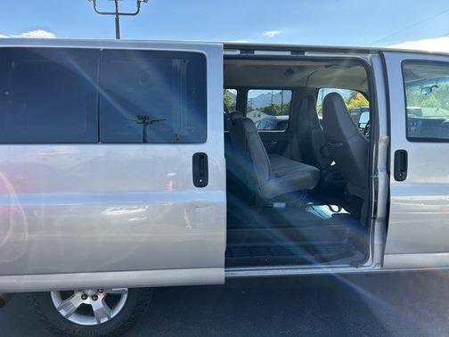 2008 GMC Savana 1500 Base