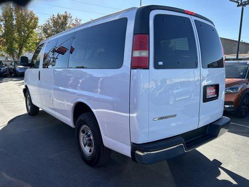 2008 Chevrolet Express 3500 Base