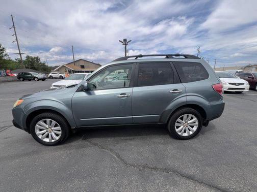 Sage Green Metallic 2011 Subaru Forester 2.5 X Limited