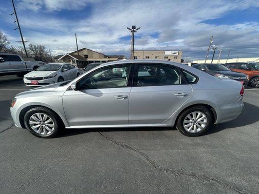 2014 Volkswagen Passat 1.8T S
