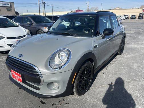 2016 MINI Hardtop Cooper