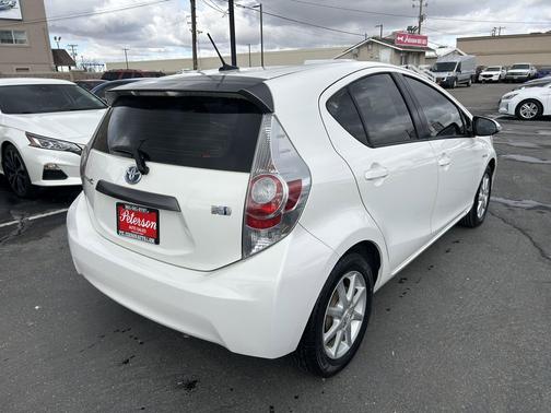 Super White 2012 Toyota Prius c Four