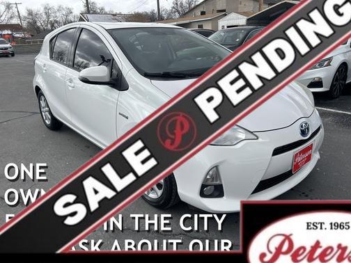 Super White 2012 Toyota Prius c Four