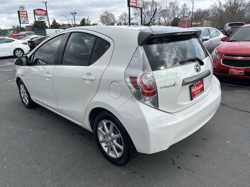 Super White 2012 Toyota Prius c Four