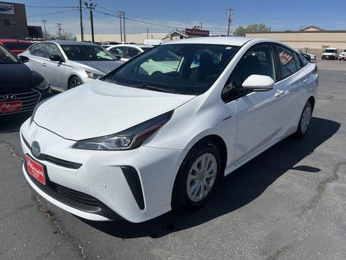 2019 Toyota Prius LE