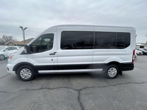 Oxford White 2022 Ford Transit-350 XLT