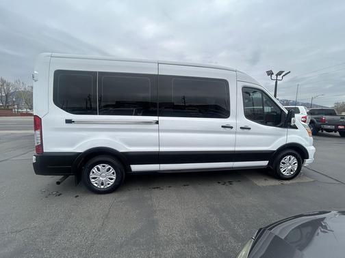 Oxford White 2022 Ford Transit-350 XLT