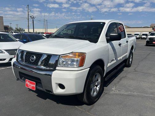 2012 Nissan Titan SV