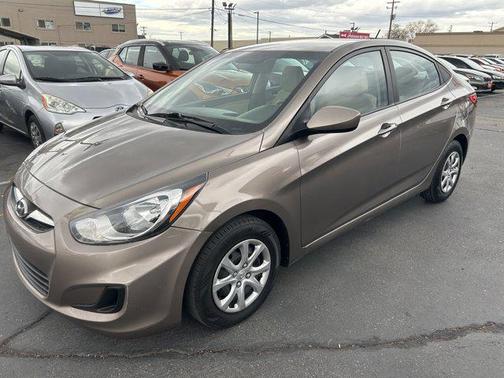 2014 Hyundai Accent GLS