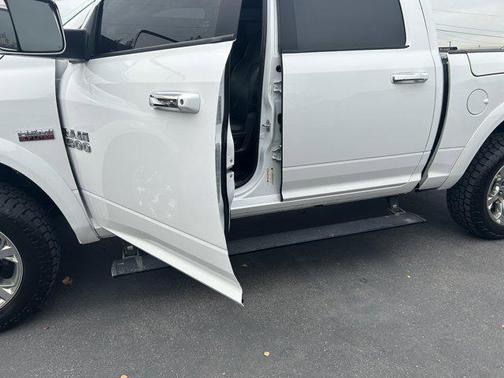 2017 RAM 1500 Laramie