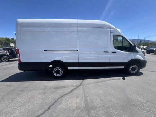 Oxford White 2023 Ford Transit-250 Base
