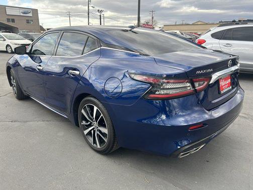 2022 Nissan Maxima SV Xtronic CVT