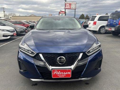 2022 Nissan Maxima SV Xtronic CVT