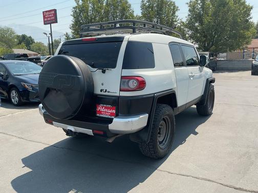 Iceberg 2014 Toyota FJ Cruiser Base