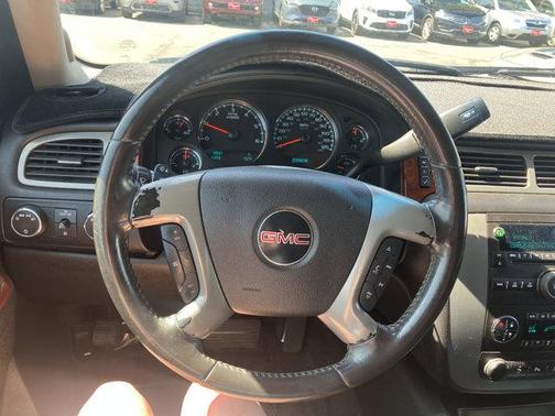 2010 GMC Yukon XL 1500 SLT