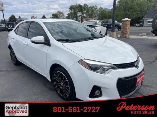 Super White 2015 Toyota Corolla LE