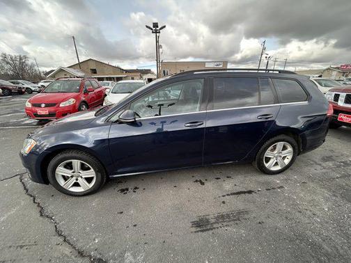 2015 Volkswagen Golf SportWagen TDI S 4-Door