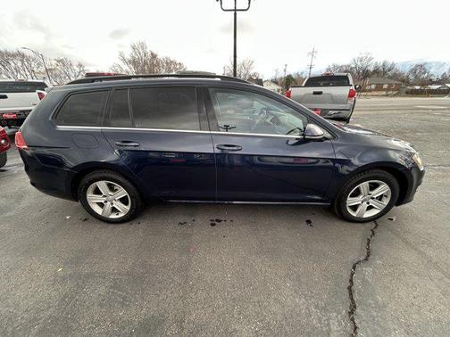 2015 Volkswagen Golf SportWagen TDI S 4-Door