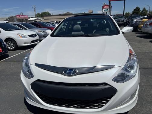 Diamond White Pearl 2015 Hyundai SONATA Hybrid Limited