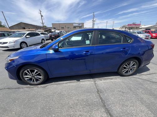 Deep Sea Blue 2023 Kia Forte LXS