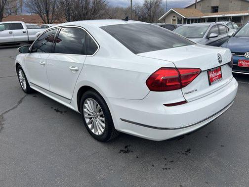 2016 Volkswagen Passat 1.8T SE
