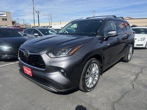 2023 Toyota Highlander Platinum