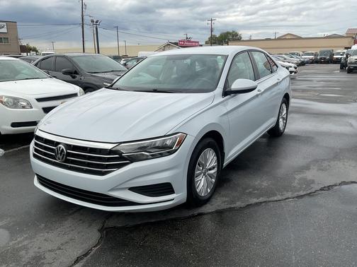 Pure White 2019 Volkswagen Jetta 1.4T S