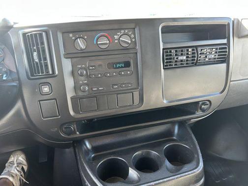 2007 GMC Savana 2500 Base