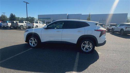 2025 Chevrolet Trax LS