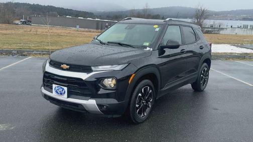 Mosaic Black Metallic 2023 Chevrolet Trailblazer LT
