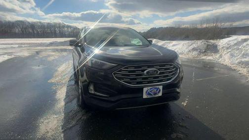 2023 Ford Edge Titanium