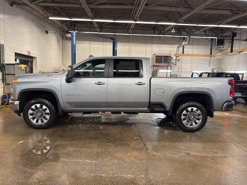 Sterling Gray Metallic 2026 Chevrolet Silverado 2500 LT