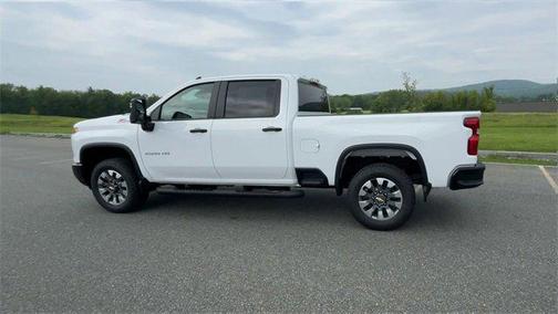 2025 Chevrolet Silverado 2500 Custom