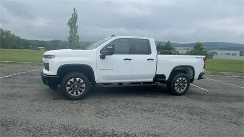 2025 Chevrolet Silverado 2500 Custom