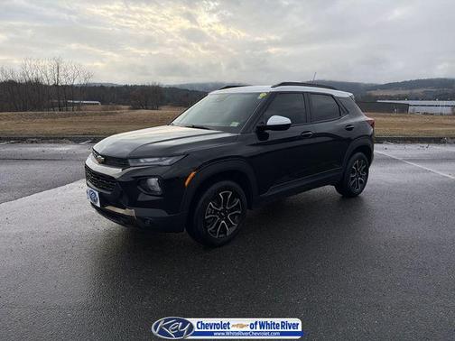 Mosaic Black Metallic 2023 Chevrolet Trailblazer ACTIV