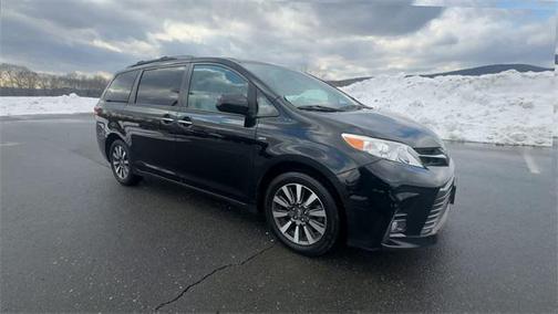 2018 Toyota Sienna XLE Premium