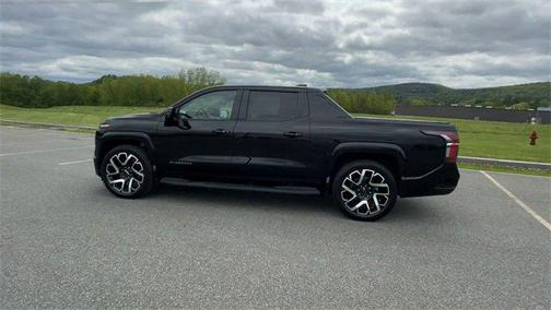 2024 Chevrolet Silverado EV RST