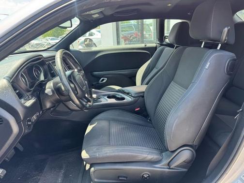 Silver 2015 Dodge Challenger SXT