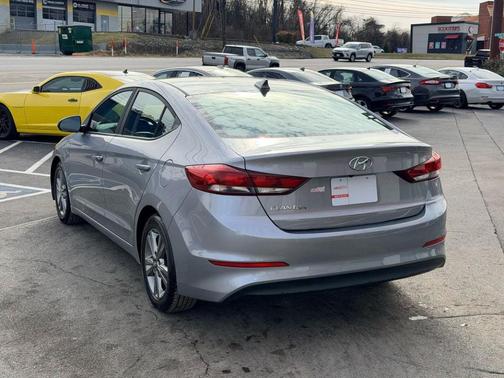 2017 Hyundai ELANTRA Value Edition