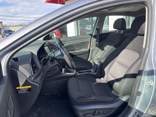 2017 Hyundai ELANTRA Value Edition