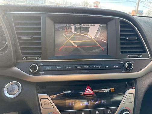 2017 Hyundai ELANTRA Value Edition