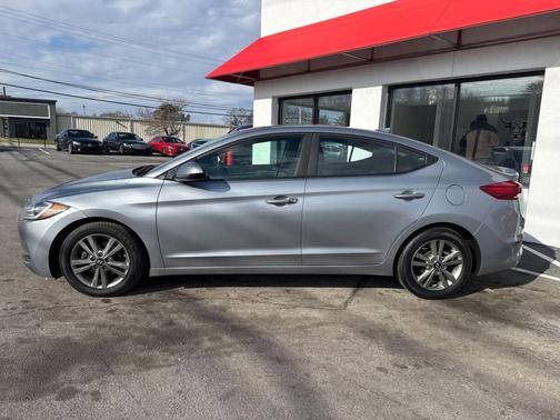 2017 Hyundai ELANTRA Value Edition