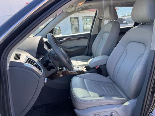 Gray 2015 Audi Q5 2.0T Premium Plus