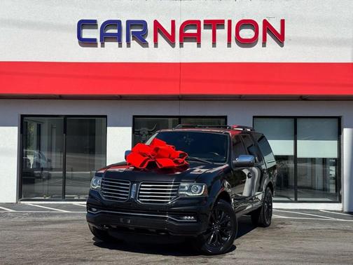 2015 Lincoln Navigator Base